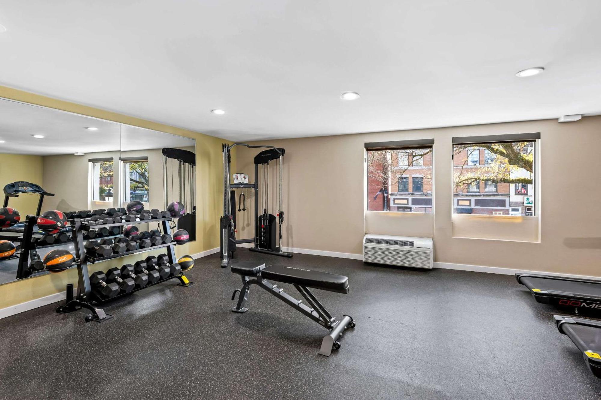 The Penn Stroud, Stroudsburg - Poconos, Ascend Hotel Collection Экстерьер фото