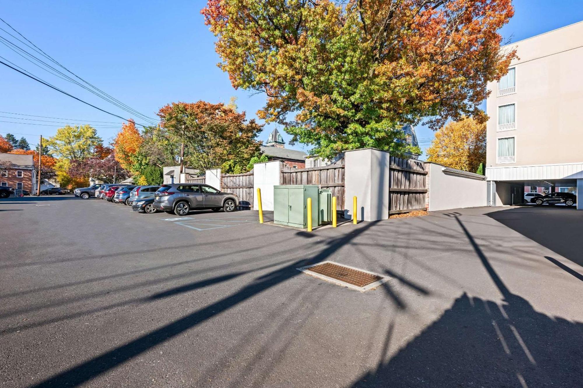 The Penn Stroud, Stroudsburg - Poconos, Ascend Hotel Collection Экстерьер фото